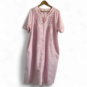 Vanity Fair Pink Embroidered Zip-up Night Gown-Summer House-coat.